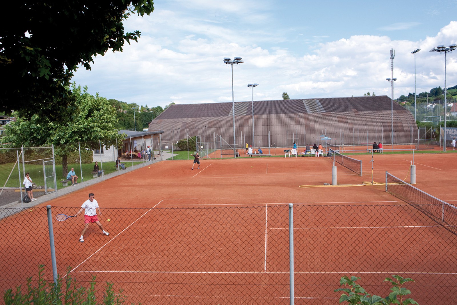 Tennisplatz_CS.jpg